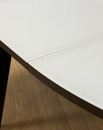Стол обеденный Kenner 1000М венге/стекло белое глянец
